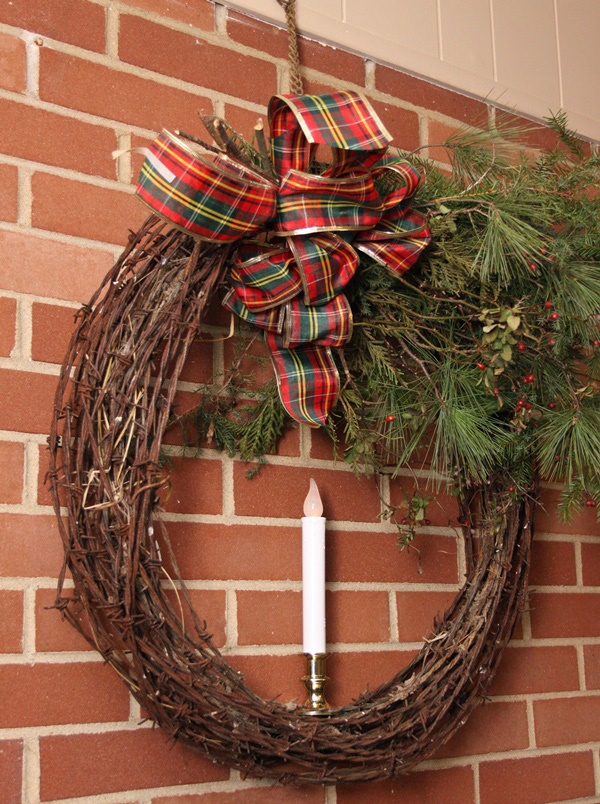How To DIY Barb wire Christmas wreath decoration