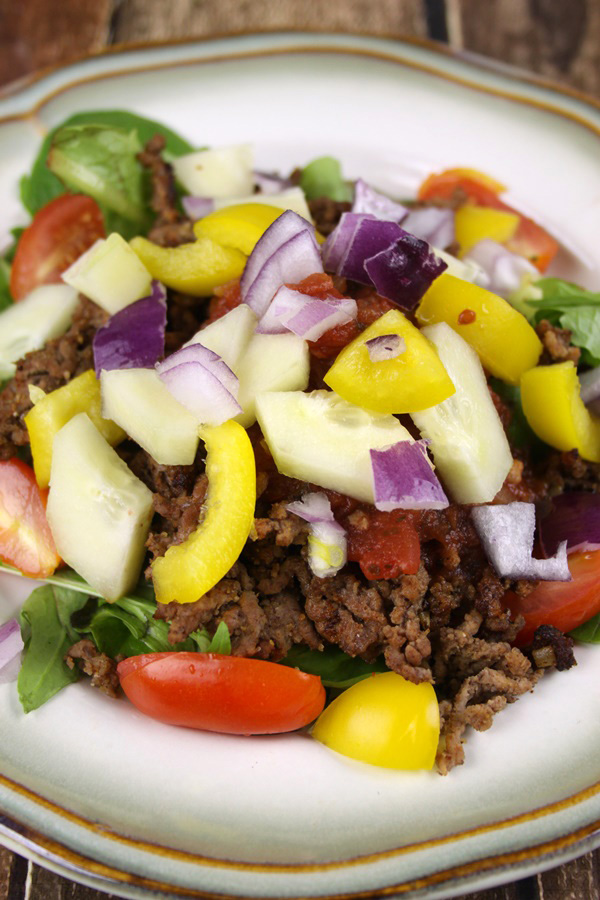 Taco salad- Grain free, gluten free, dairy free. Loaded with fresh greens and veggies! Whole30 recipe